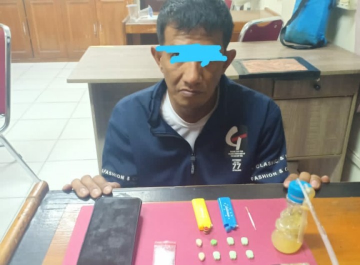 Mengedarkan Narkoba di Kerinci Kanan, Warga Pelalawan Ditangkap Personel Sat Narkoba Polres Siak (foto/int)