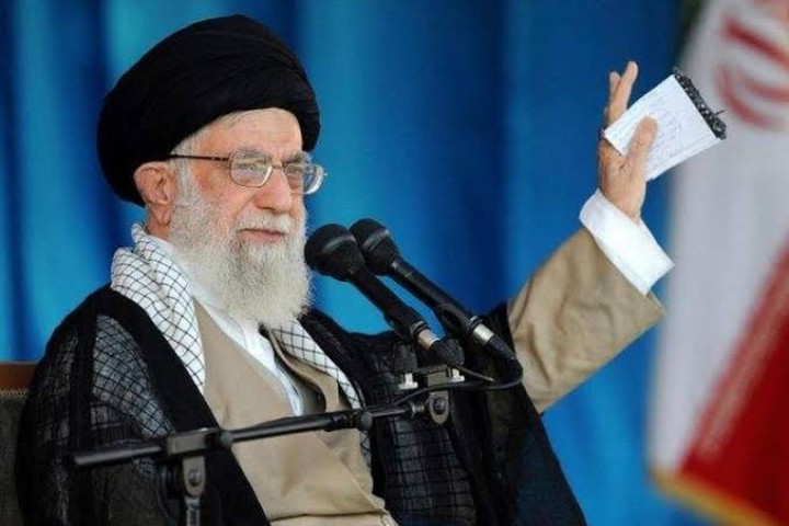 Ayatollah Ali Khamenei  (net) 