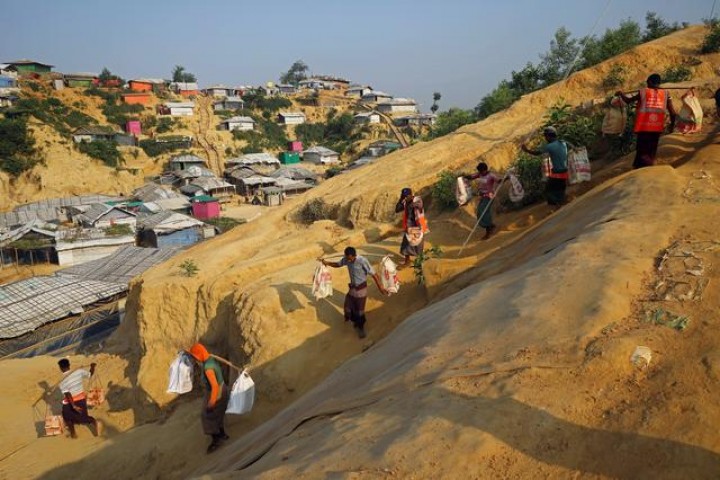 Kelompok Hak Asasi Manusia Mendesak Bangladesh Untuk Menghentikan Relokasi Rohingya