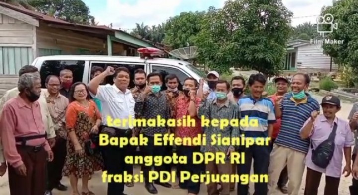 Bantuan ambulance dari anggota DPR RI Effendy Sianipar