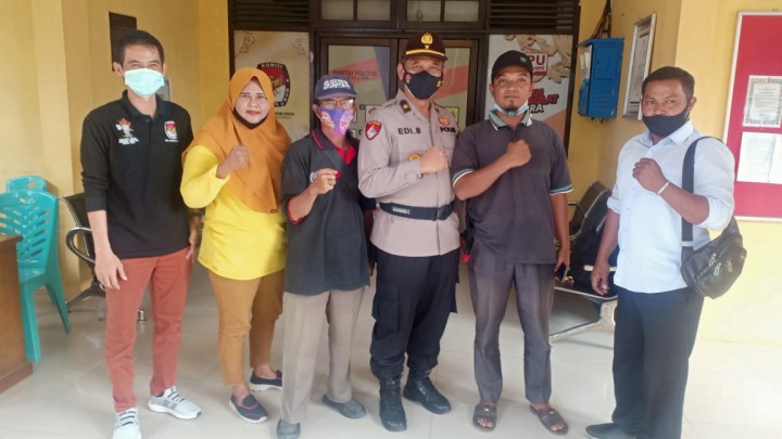 Karo Tekinfo Divtik Polri Berkunjung ke KPU, Bersilaturahmi dan Nostalgia ke Kuansing (foto/zar)