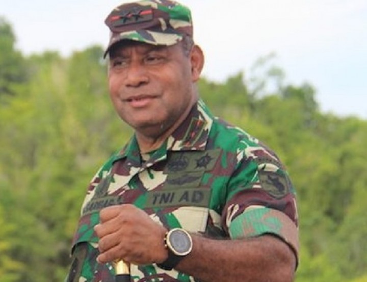 Letnan Jenderal Herman Asaribab (net) 