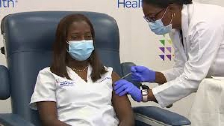 Perawat Asal New York Jadi Orang Pertama yang Mendapat Vaksin COVID-19 Saat Peluncuran di AS Akan Dimulai