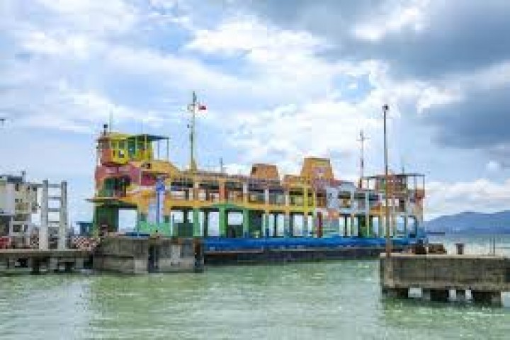 Penang’s Iconic Ferries (dreamstime.com)