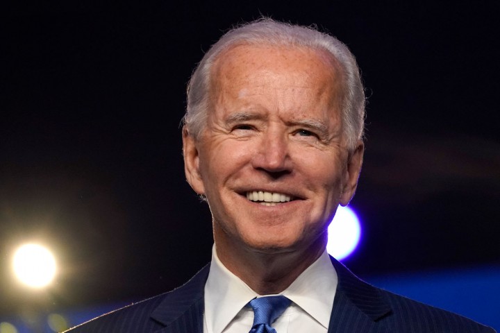 Joe Biden Akan Menerima Vaksin COVID-19 Pada Senin Depan (Foto :People.com)