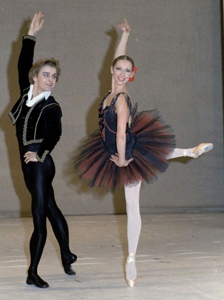 16 Fakta yang Membuktikan Penari Balet Pria Merupakan ...