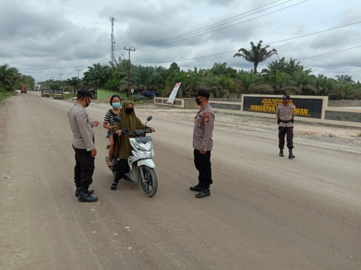 Tekan Penyebaran Covid-19, Polsubsektor Pelalawan Rutin Gelar Operasi Yustisi