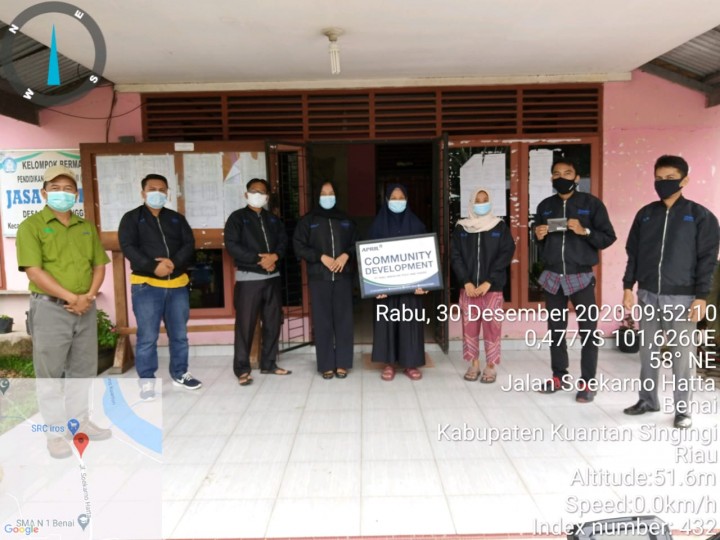 83 Siswa dan Mahasiswa Berprestasi di Kuansing, Terima Bantuan Pendidikan PT RAPP (foto/zar) 