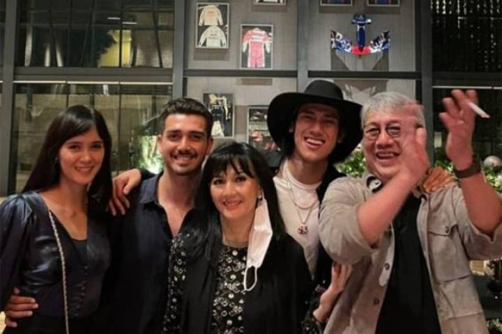 Aktor Fachri Albar mengunggah kehadirannya di pesta ulang tahun Ricardo Gelael melalui akun Instagram. Foto/IG @aialbar 