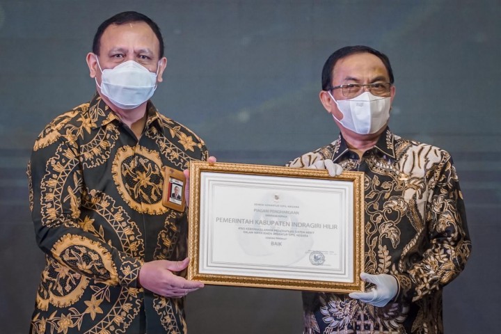 Perdana, Pemkab Inhil Terima Penghargaan Sistem Merit (foto/rgo) 