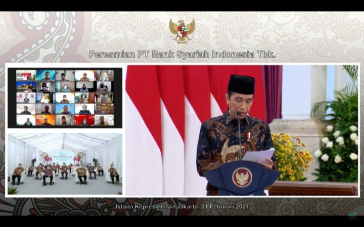 Presiden Joko Widodo saat meresmikan Bank Syariah Indonesia melalui zoom meeting