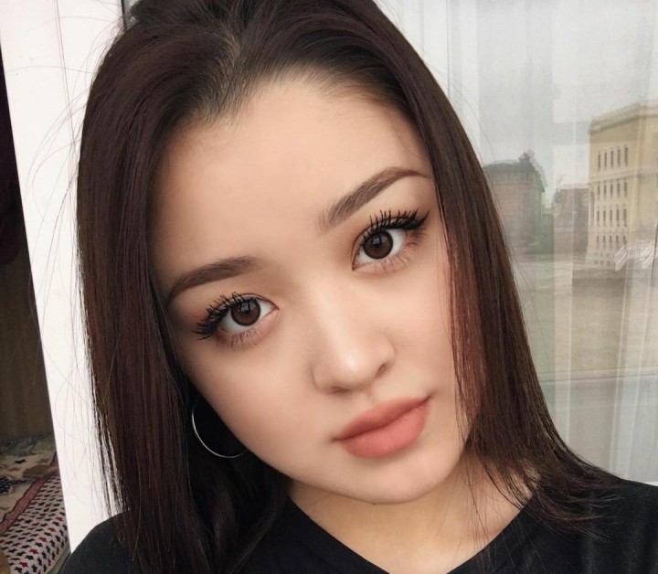 Idap Penyakit Mematikan, Ini yang Dilakukan Dayana Gadis Cantik Kazakhstan (foto/int) 