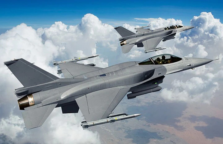 Pesawat tempur F-16. Foto: Intelligent Aerospace