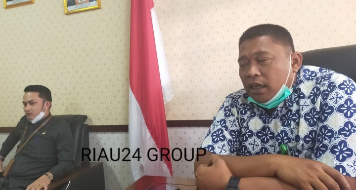 Ketua PN Bengkalis Soni Nugraha didampingi Humas PN Ulwan Maluf