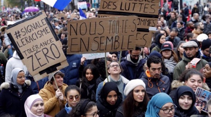 Aksi menolak Islamphobia di Prancis