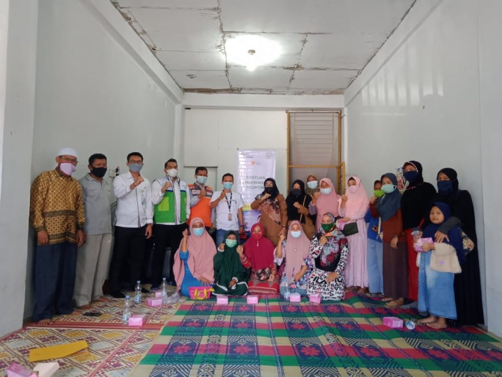 Rumah Zakat (RZ) dan BPJS Ketenagakerjaan melakukan sosialisasi program bina UKM yang telah terlaksana di Kelurahan Sialang Sakit, Pekanbaru, Riau. (Foto: Istimewa)