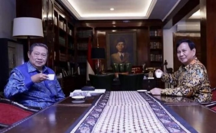 Momen Langka, SBY Ngopi Bareng Prabowo Subianto, Netizen Langsung Sebut Begini (foto/int) 