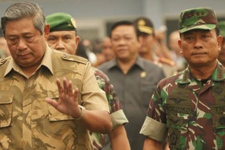 KLB Demokrat Ditolak, Mahfud MD Sebut SBY dan Moeldoko Sahabat yang Berdedikasi Untuk Indonesia (foto/int) 