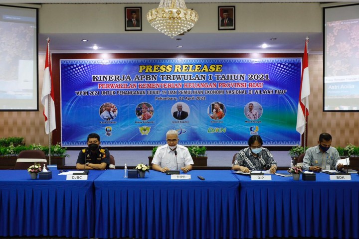 Pers Rilis penyampaian kinerja APBN Triwulan I Perwakilan Kementerian Keuangan Provinsi Riau