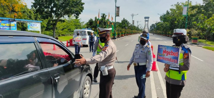 Polres Siak Dirikan Lima Pos Penyekatan Pemudik Dari Dalam dan Luar Kabupaten Siak (foto/lin) 