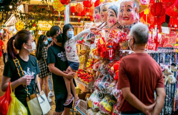Toko dan kios pasar telah dibuka sejak penutupan ditutup awal tahun lalu. Foto: bbc.com/GETTY IMAGES