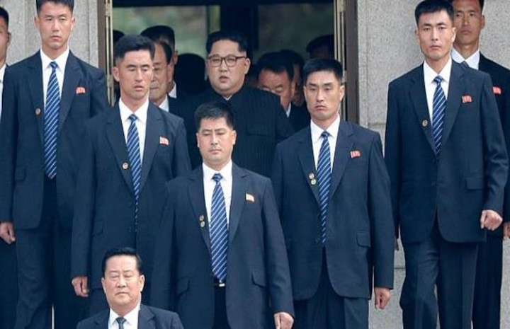 Pengawal Kim Jong Un. Foto: LINE today