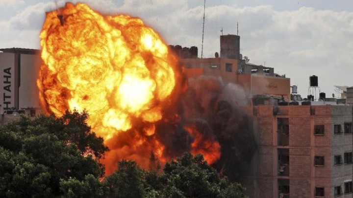 Banyak warga tewas dan bangunan hancur di Gaza akibat diserang Israel