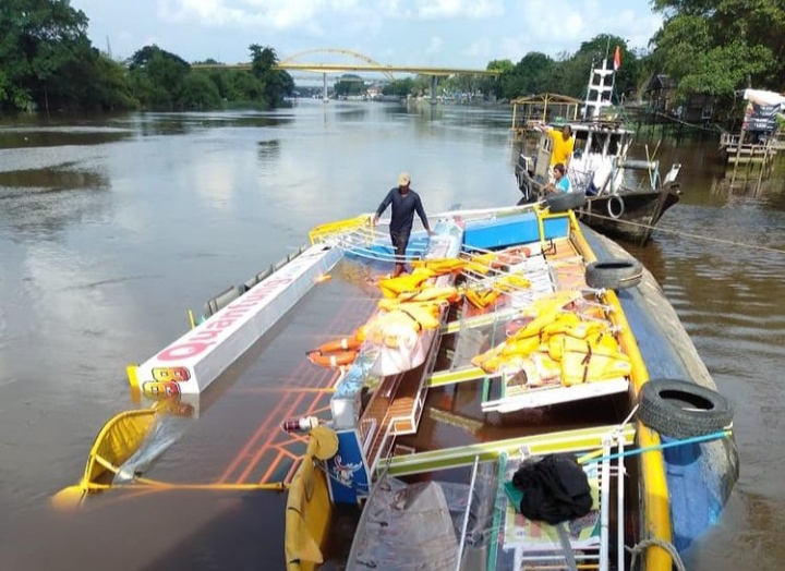 Viral Kapal Quantung Cruise Pekanbaru Dikabarkan Karam, Ini Komentar Warganet (foto/int) 