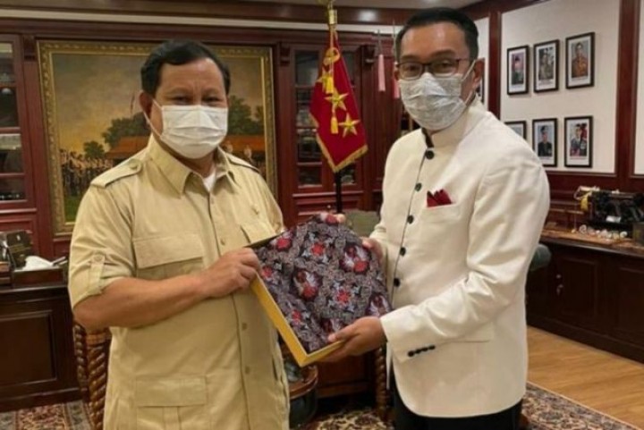 Prabowo Subianto dan Ridwan Kamil saat bertemu baru-baru ini. Foto: int 