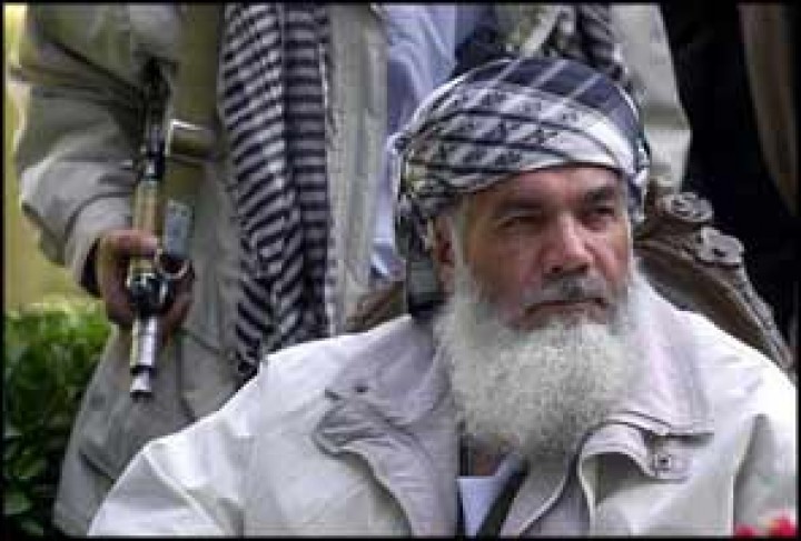 Ismail Khan sebelum ditangkap Taliban. Sumber: Internet