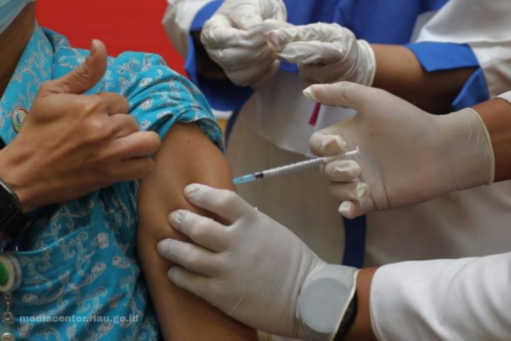 Masuk Zona Orange, Vaksinasi Warga Pekanbaru Sudah Sampai 40 Persen (foto/int)