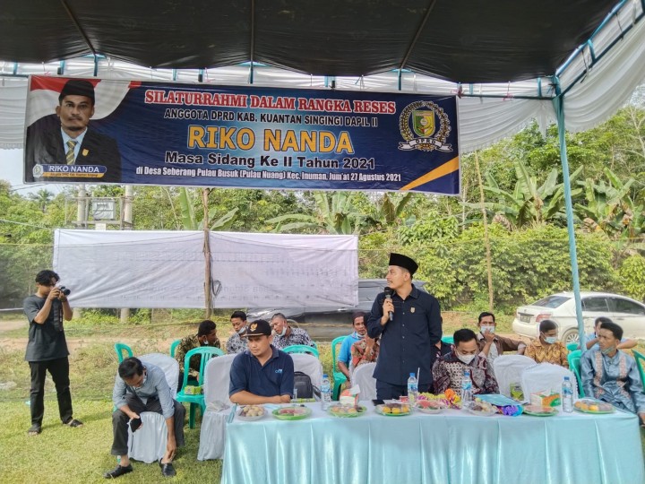  Saat Anggota DPRD Kuansing Riko Nanda Putra Reses di Desa Seberang Pulau Busuk 