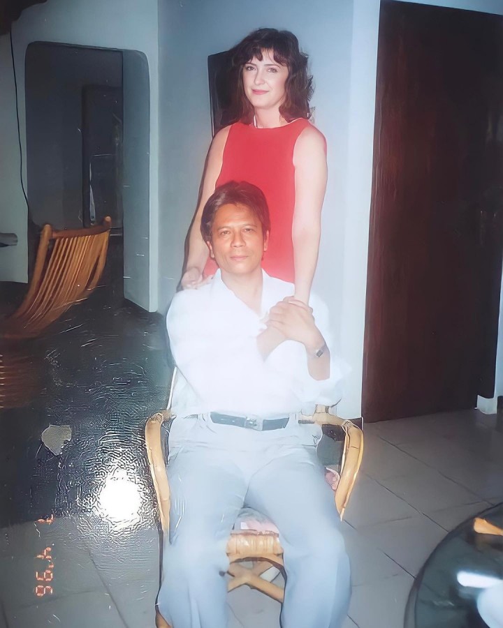Ayah dan Ibu Sophia Latjuba