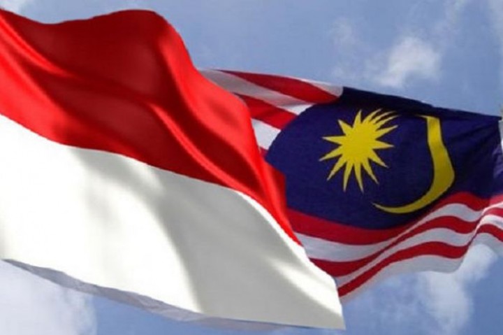 Bendera Indonesia dan Malaysia. Sumber: Internet