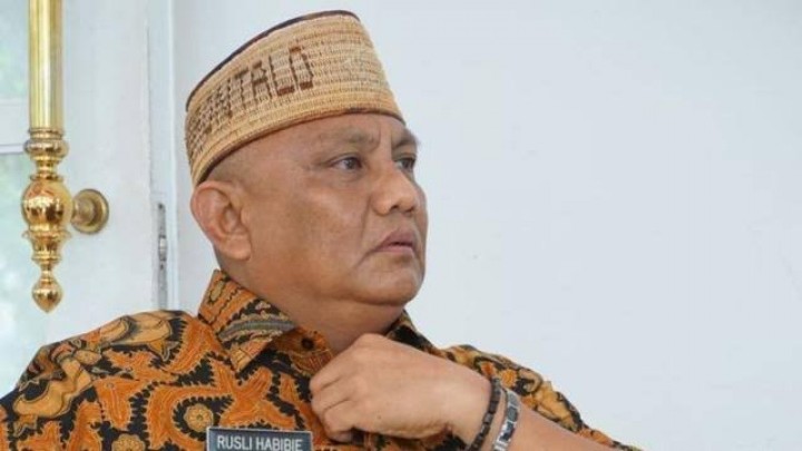 Gubernur Gorontalo Rusli Habibie
