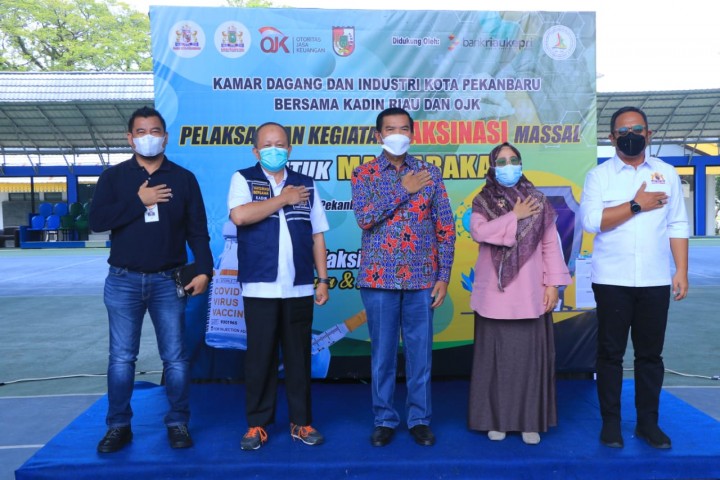 Target Vaksinasi 70 Persen Hampir Tercapai, Walikota Pekanbaru Sebut Mulai Fokus Vansin Covid-19 ke Lansia (foto/int)