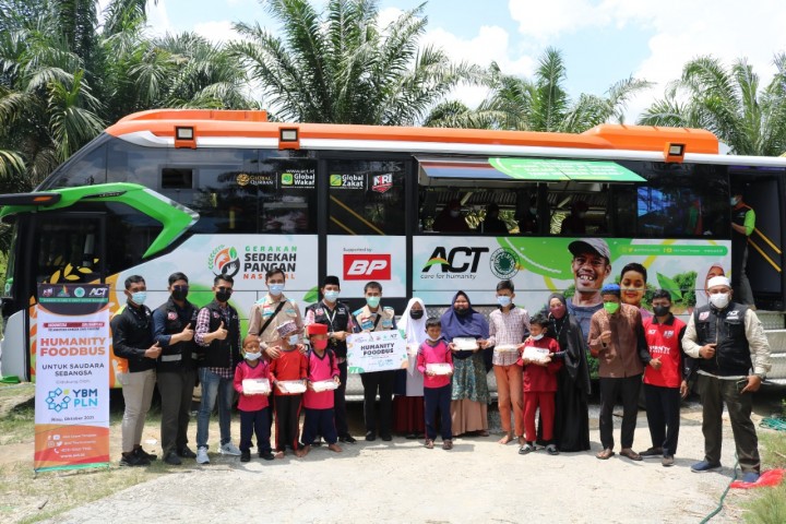 ACT Riau Kerahkan Food Bus Bantu Warga Miskin di Riau (foto/ist)