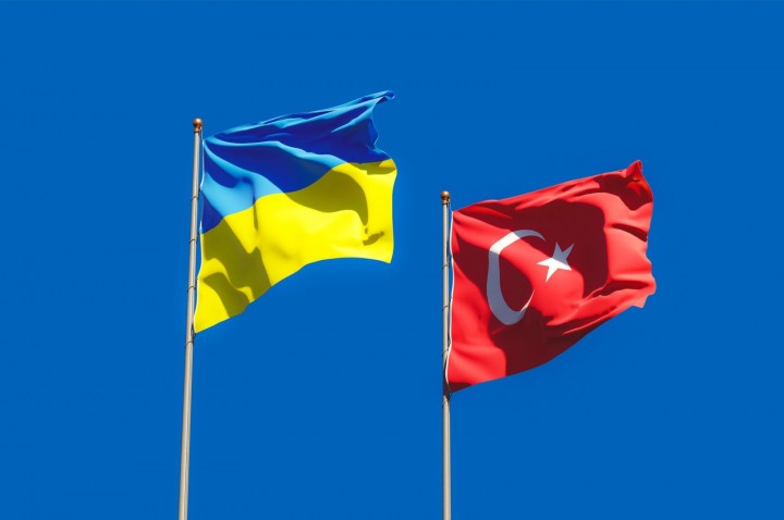 bendera Turki dan Ukraina 