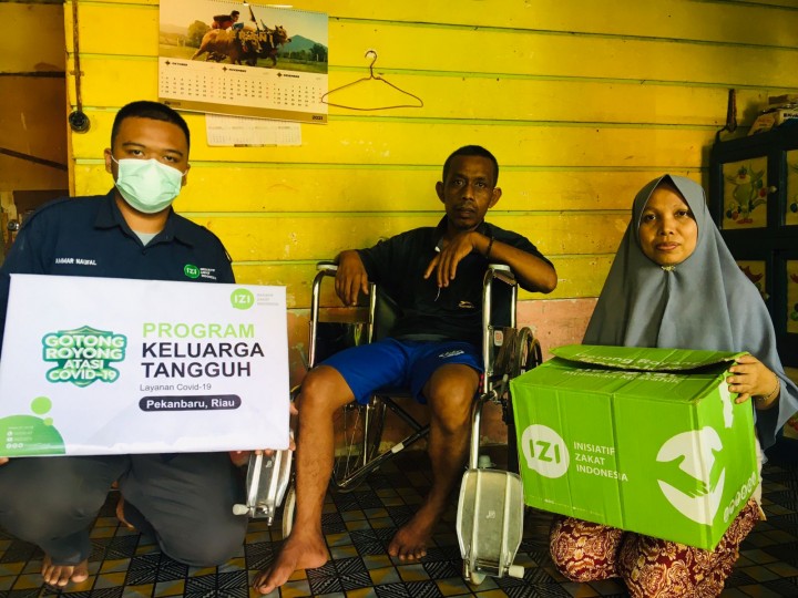 Pandemi Belum Usai, IZI Riau Terus Salurkan Bantuan Paket Sembako (foto/int)