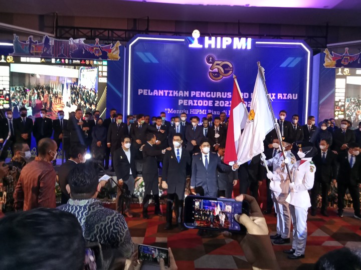 Pelantikan BPD HIPMI Riau periode 2021-2024 di hotel Premiere Pekanbaru