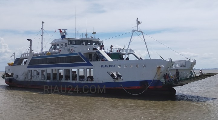 Kapal Ferry Penyeberangan Roro Bengkalis- Pakning
