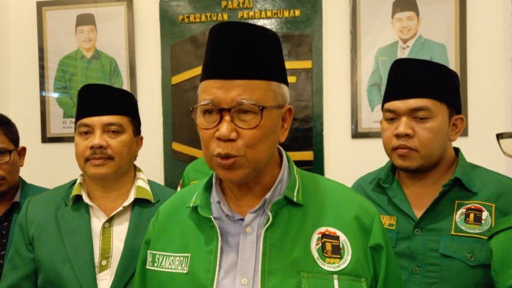 Ketua DPW PPP Riau Syamsurizal saat diwawancarai wartawan usai membuka Muscab PPP Pekanbaru