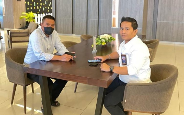 Teks  Endang Suparta, SH, MH, kuasa hukum para karyawan korban PHK, saat bertemu utusan Surya Dumai Group beberapa waktu lalu di Pekanbaru