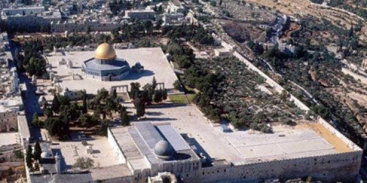 Penampakan Kompleks Masjid Al-Aqsa, Palestina dari udara. Sumber: Internet