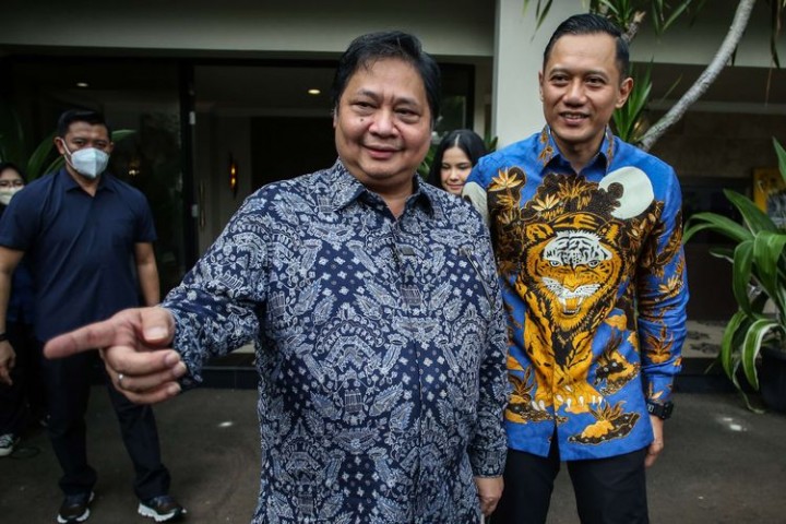 Ketum Golkar Airlangga Hartarto dan Ketum Demokrat Agus Harimuti Yudhoyono. Sumber: Internet