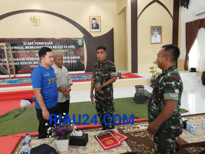 Ketua MKA LAMR Kecamatan Pinggir bersama Kasdim dan Kades Muara Basung