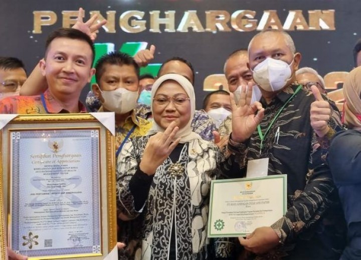 PT Riau Andalan Pulp and Paper (RAPP) kembali menerima penghargaan Keselamatan dan Kesehatan Kerja (K3) Award dari Kementerian Ketenagakerjaan (Kemnaker) Republik Indonesia.