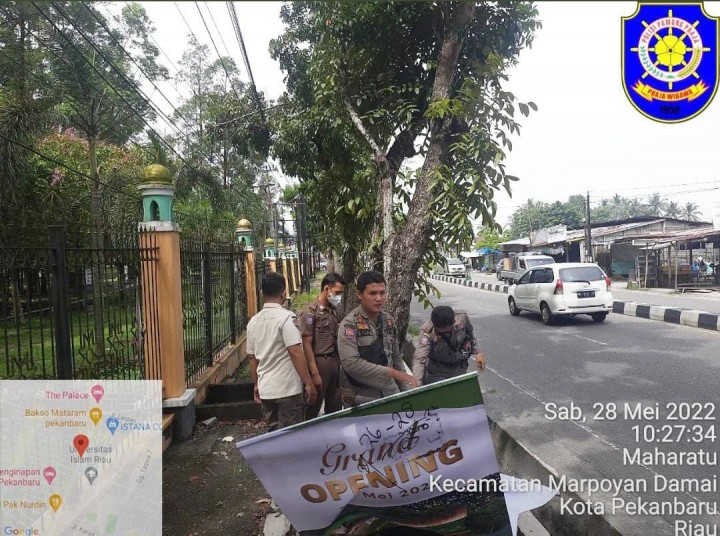 Dipasang di Jalur Hijau, Bendera dan Banner Dicabut Satpol PP Kota Pekanbaru