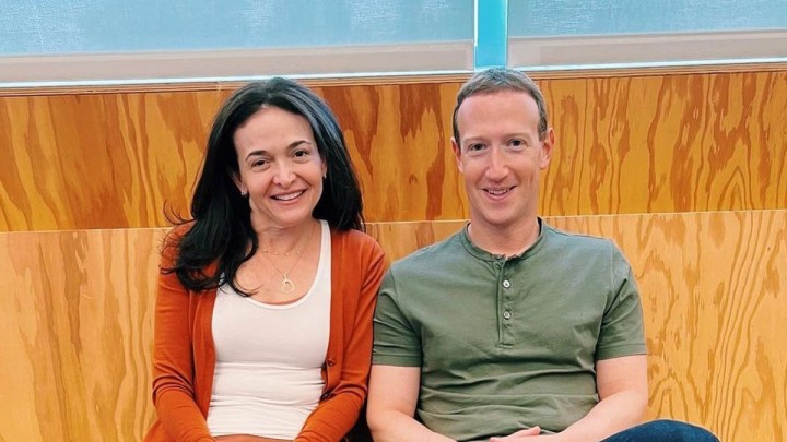heryl Sandberg Bersama Mark Zuckerberg (foto : Instagram @sherylsandberg)