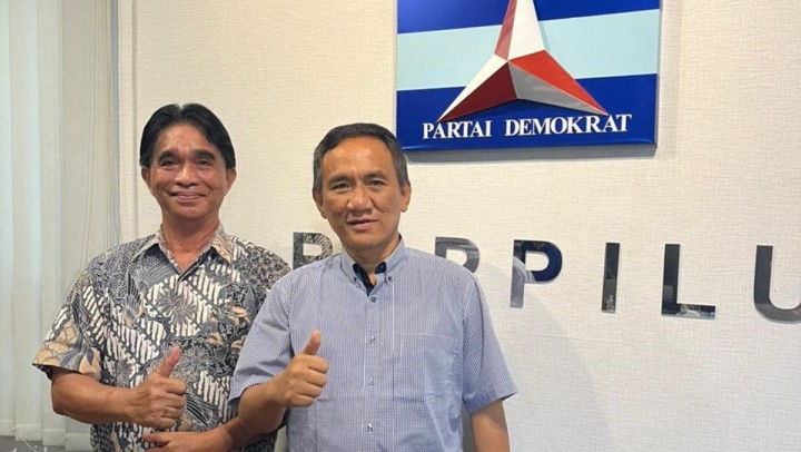  Yuslih Ihza Mahendra dan Ketua Badan Pemenangan Pemilu (Bappilu) DPP Partai Demokrat, Andi Arief. Sumber: detik.com